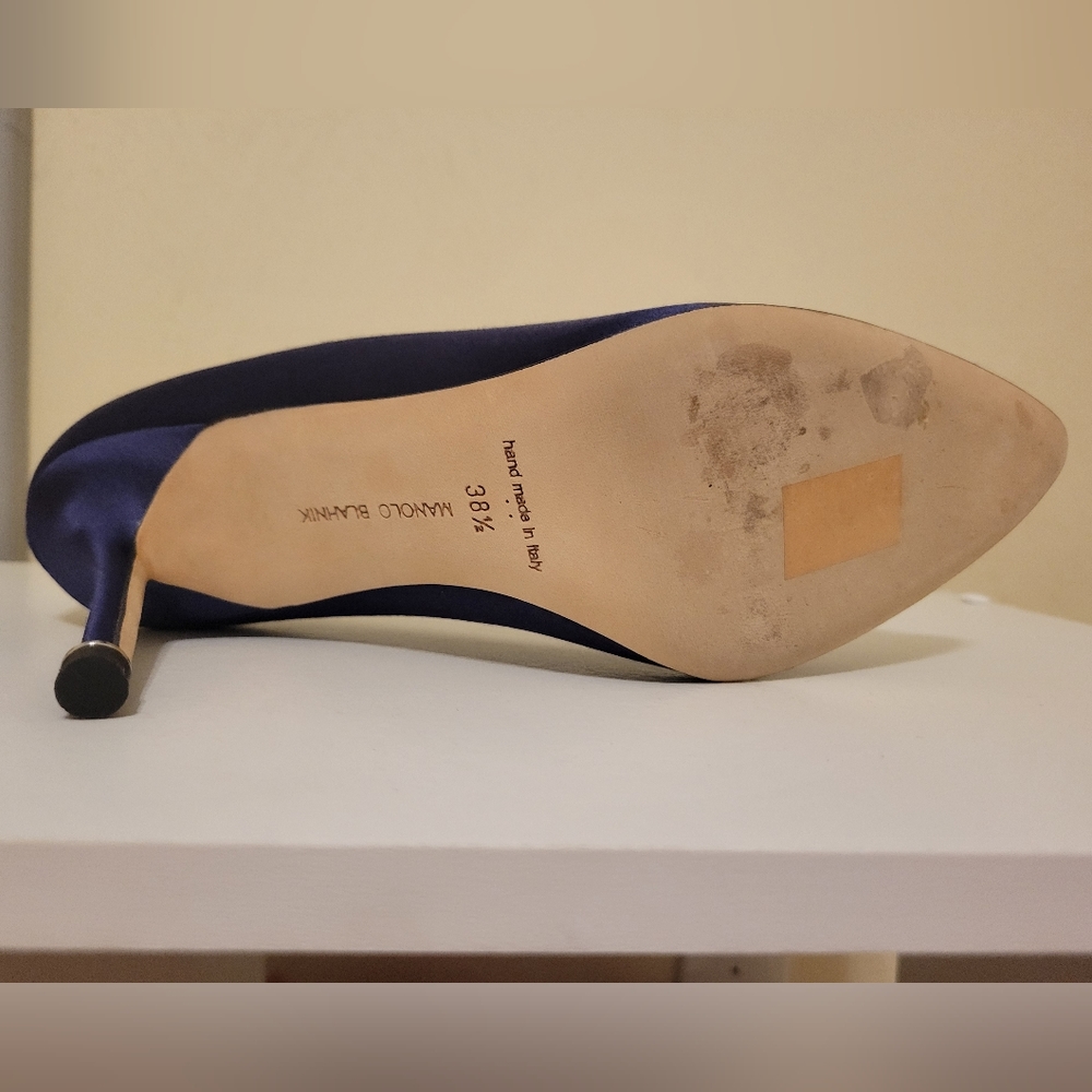 Manolo Blahnik M-Hangisi - Picture 11 of 14